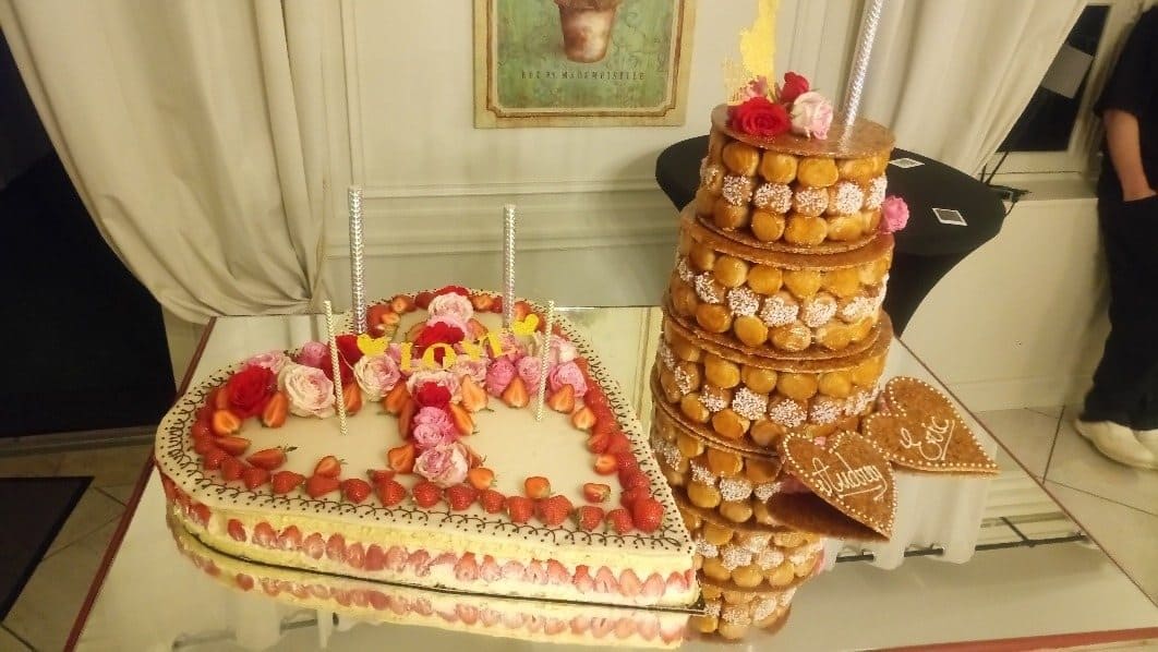 Pièce montée choux et fraisier mariage